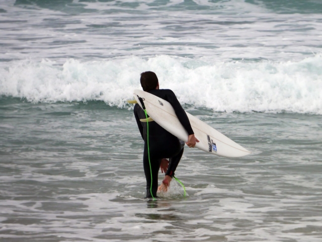  Entrando al agua 